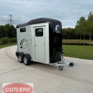 Cheval Liberté Touring One horse trailer single horse with front unload ramp groom access for sale UK