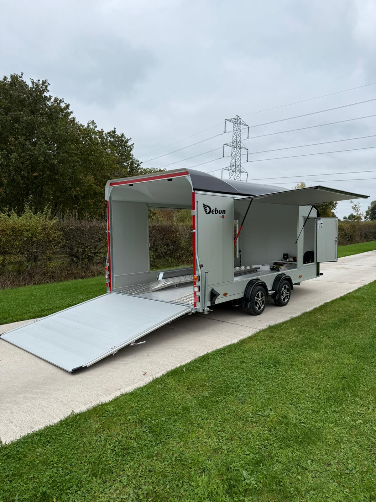 Debon Car Transport Enclosed Trailer For Sale UK Large Loading Ramp