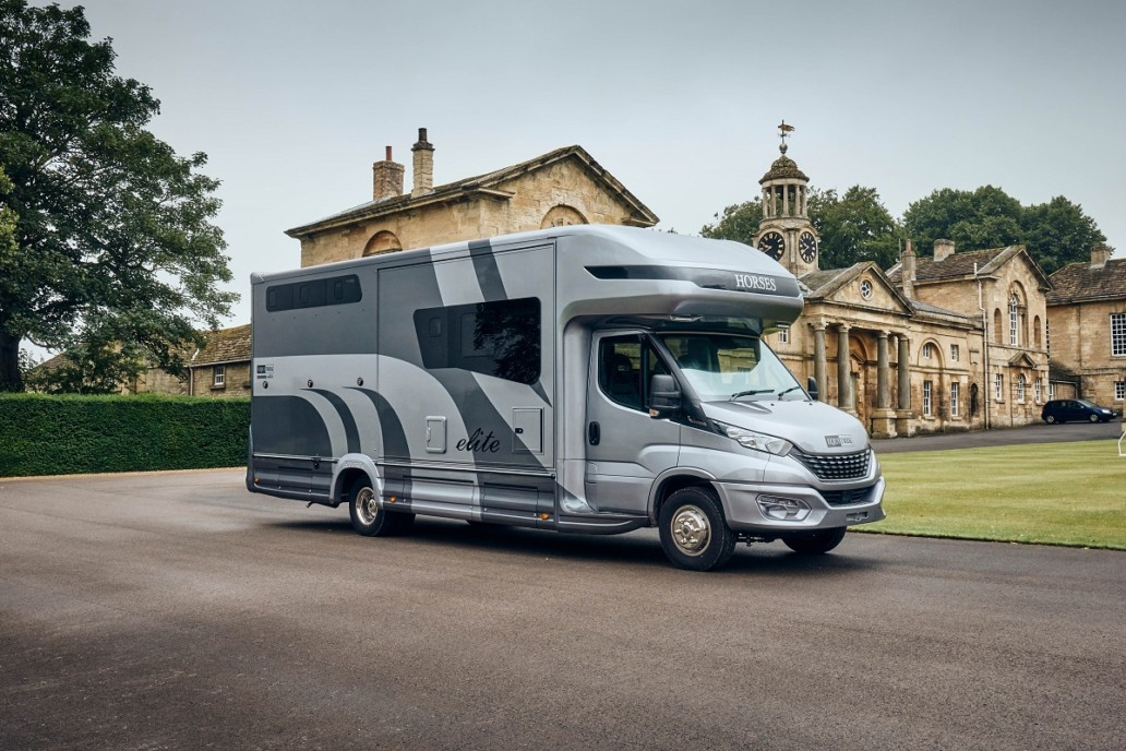 Equi Trek large horse transport trailer with enclosed aerodynamic body designed for safe multi-horse travel