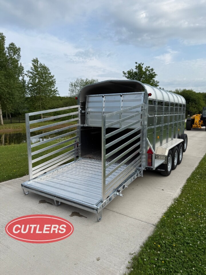 Nugent livestock trailer rear three quarter view sheep trailer tri axle UK
