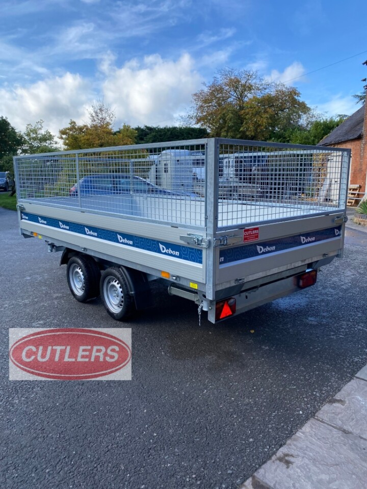 Debon Tipper trailer with hydraulic tipping bed for transporting materials for sale